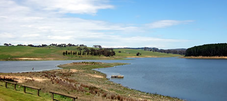 Drowning worms in the Campaspe River 